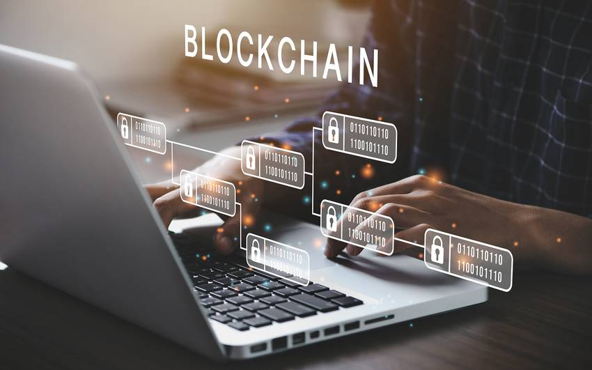 Digital Signature OJK 2025 Blockchain Encryption Data Protection: Fakta Positif & Risiko Negatif yang Wajib Gen Z Tahu
